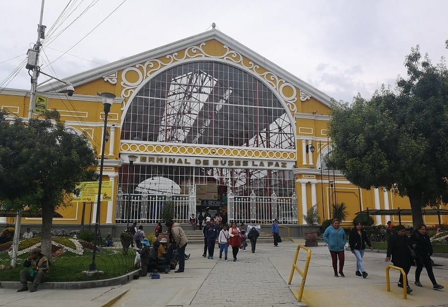 Telefono de la Terminal de Buses La Paz Bolivia